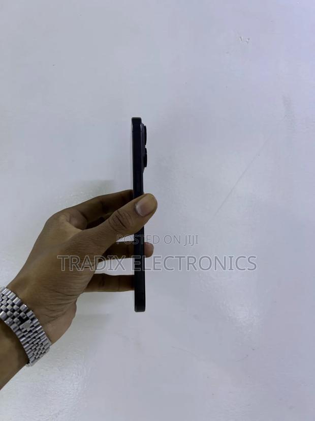 Apple iPhone 15 Pro Max 256 GB Black - thumbnail 3
