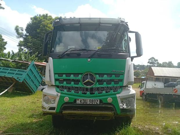 2018 Mercedes-Benz Arocs Tipper 6x6 - thumbnail 3