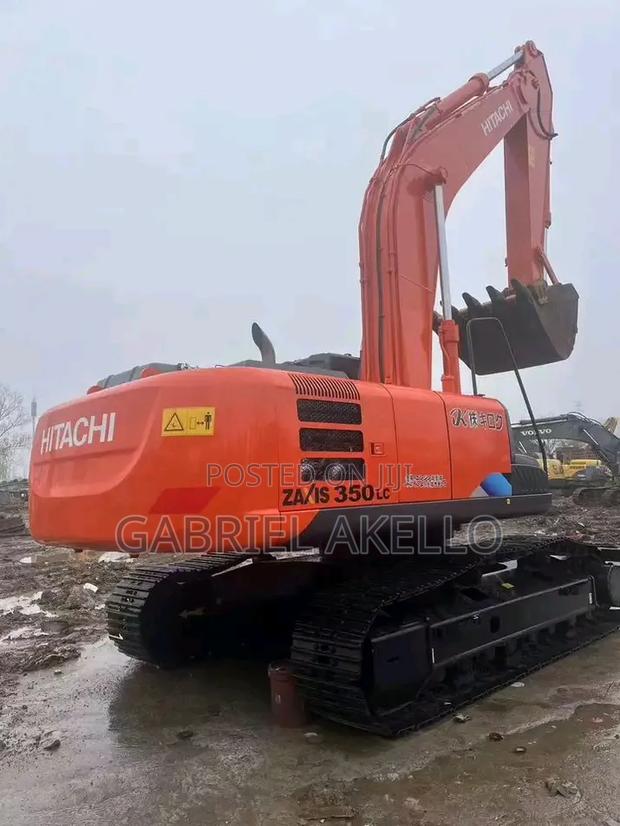 Excavators - thumbnail 6