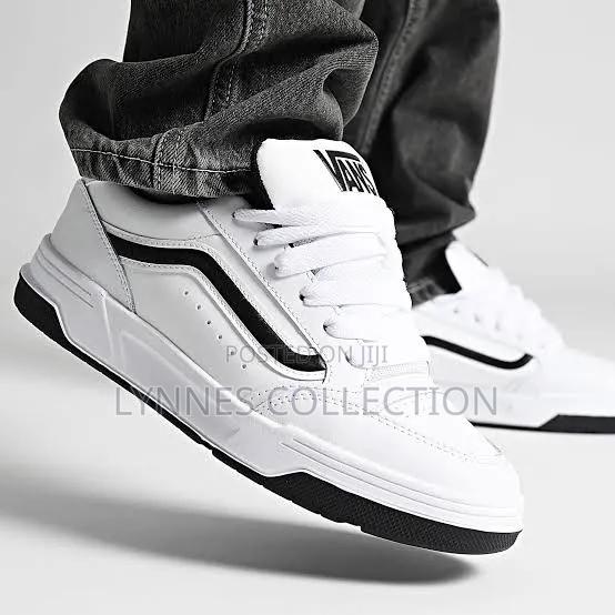 Vans Hylane Og White Sneakers – Classic Skate Style