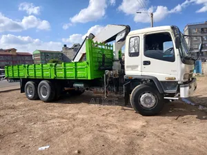 Heavy Weight Lifting Services (Crane Services)