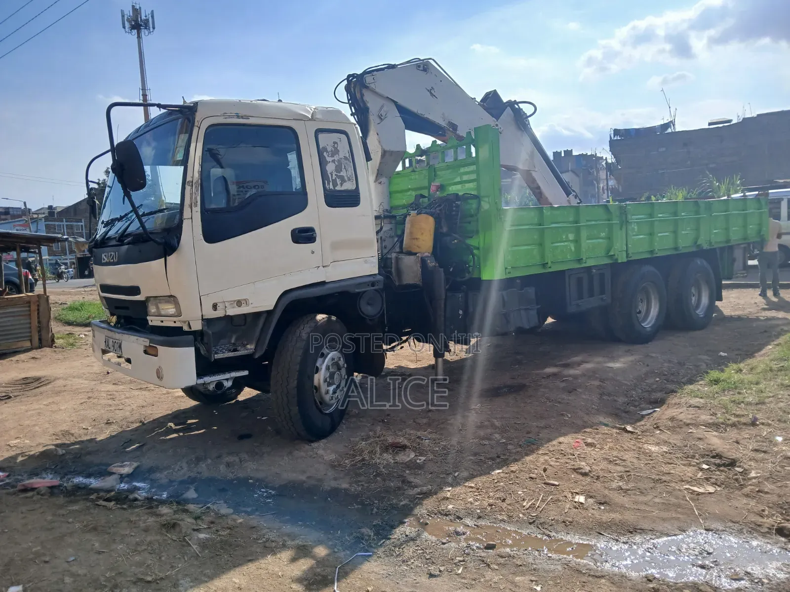 Heavy Weight Lifting Services (Crane Services)