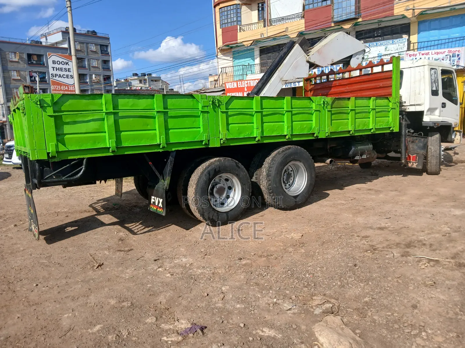 Heavy Weight Lifting Services (Crane Services)