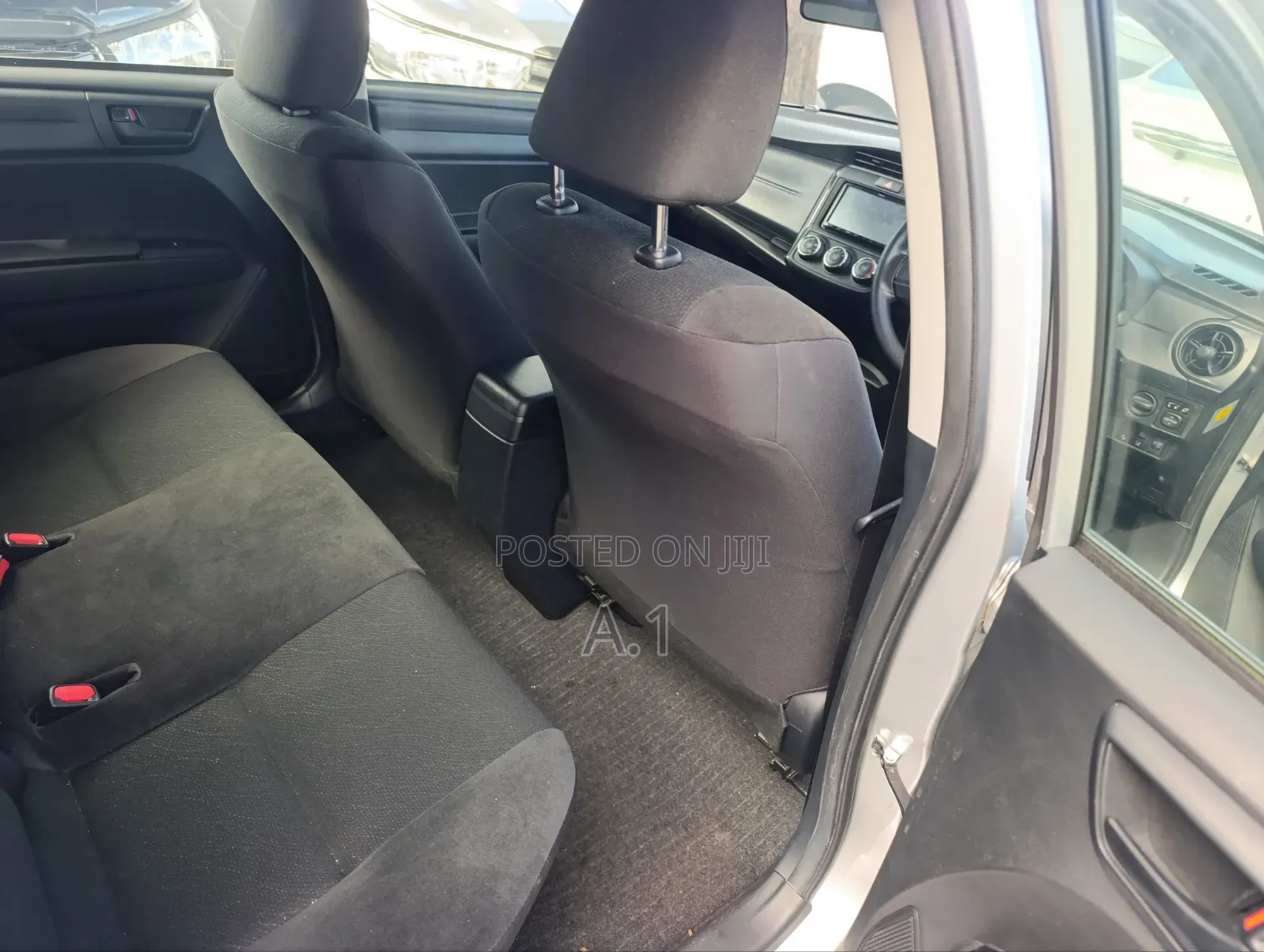 Toyota Axio 1.5 X 4WD 2020 Silver