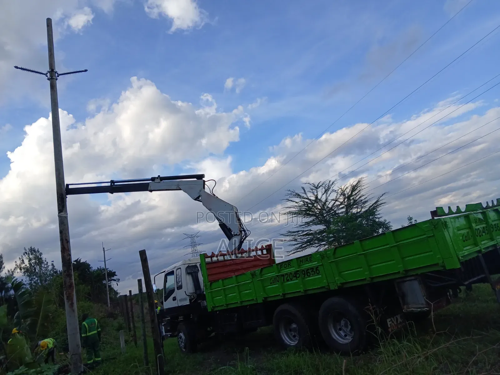 Heavy Weight Lifting Services (Crane Services)