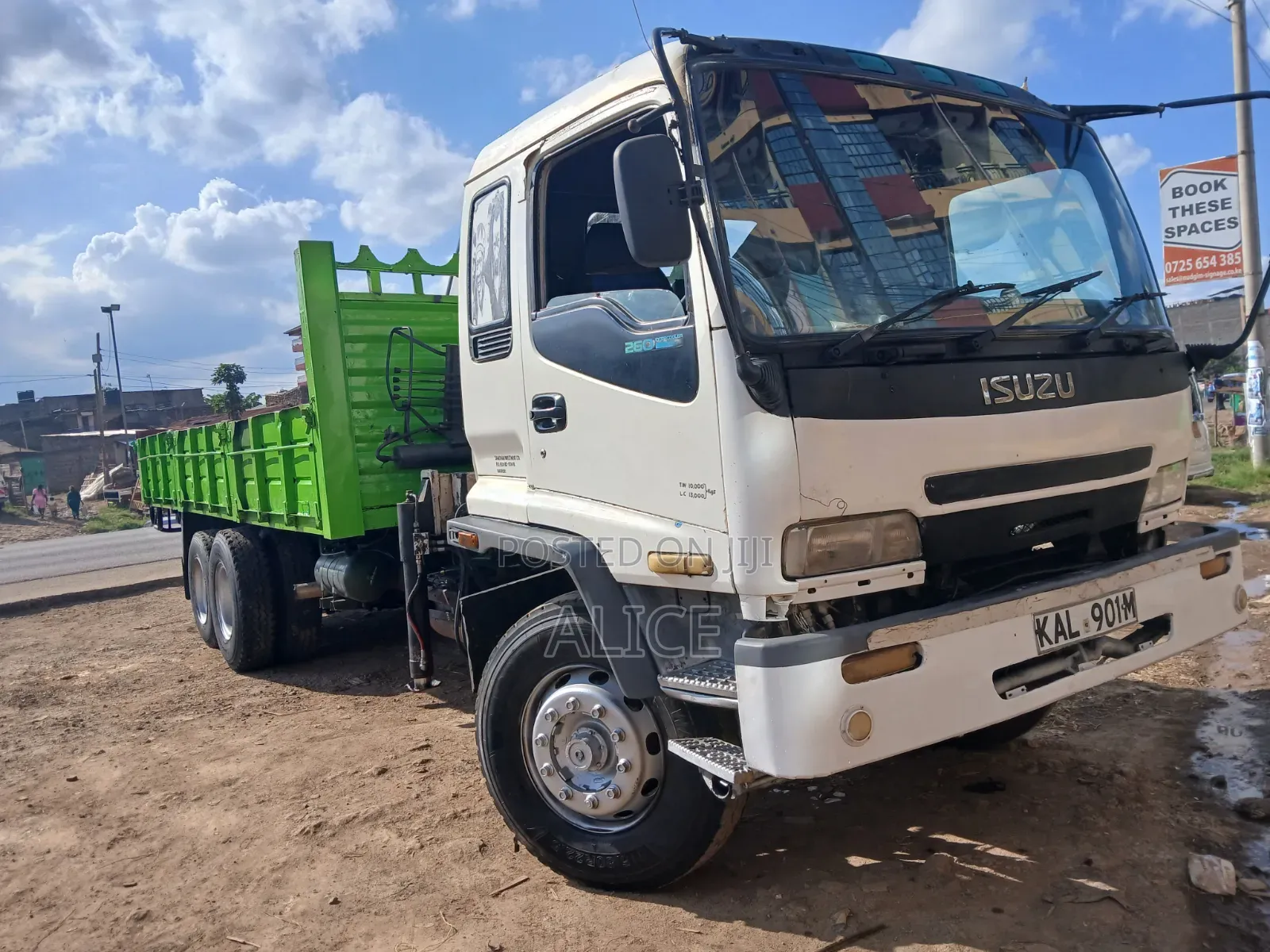 Heavy Weight Lifting Services (Crane Services)