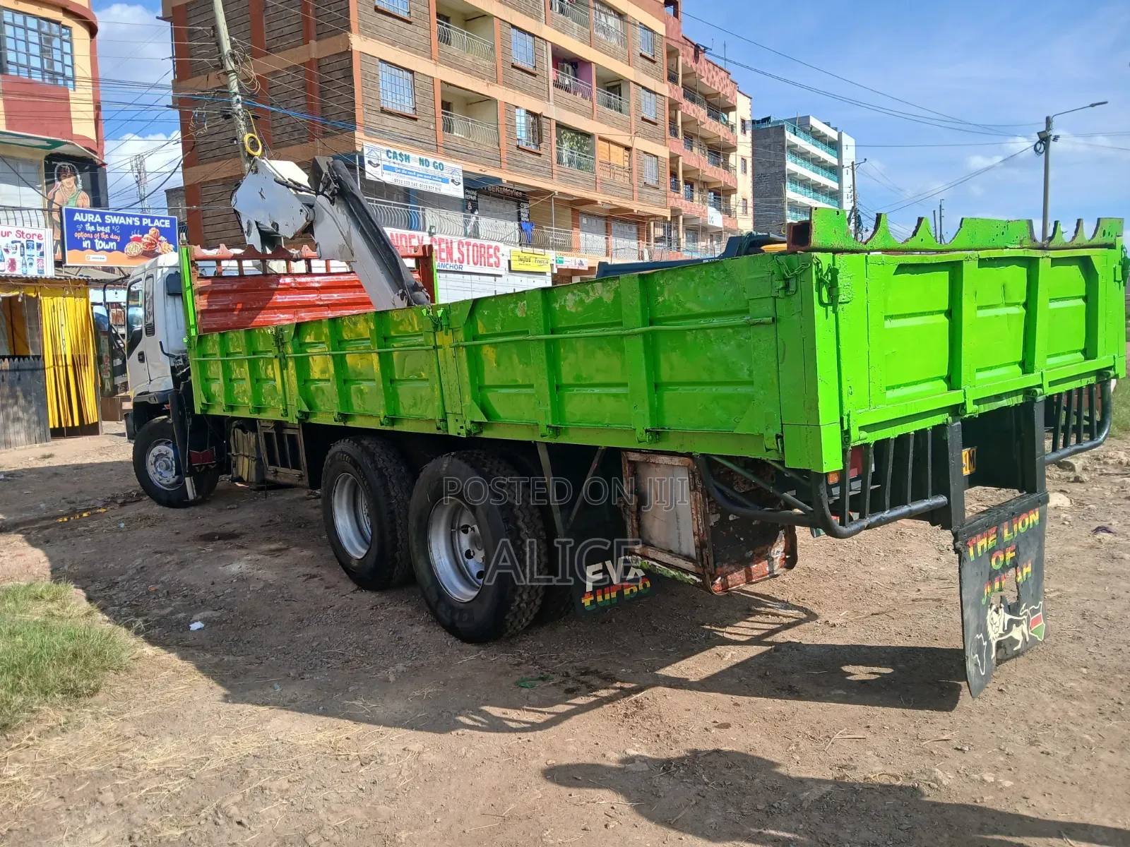 Heavy Weight Lifting Services (Crane Services)