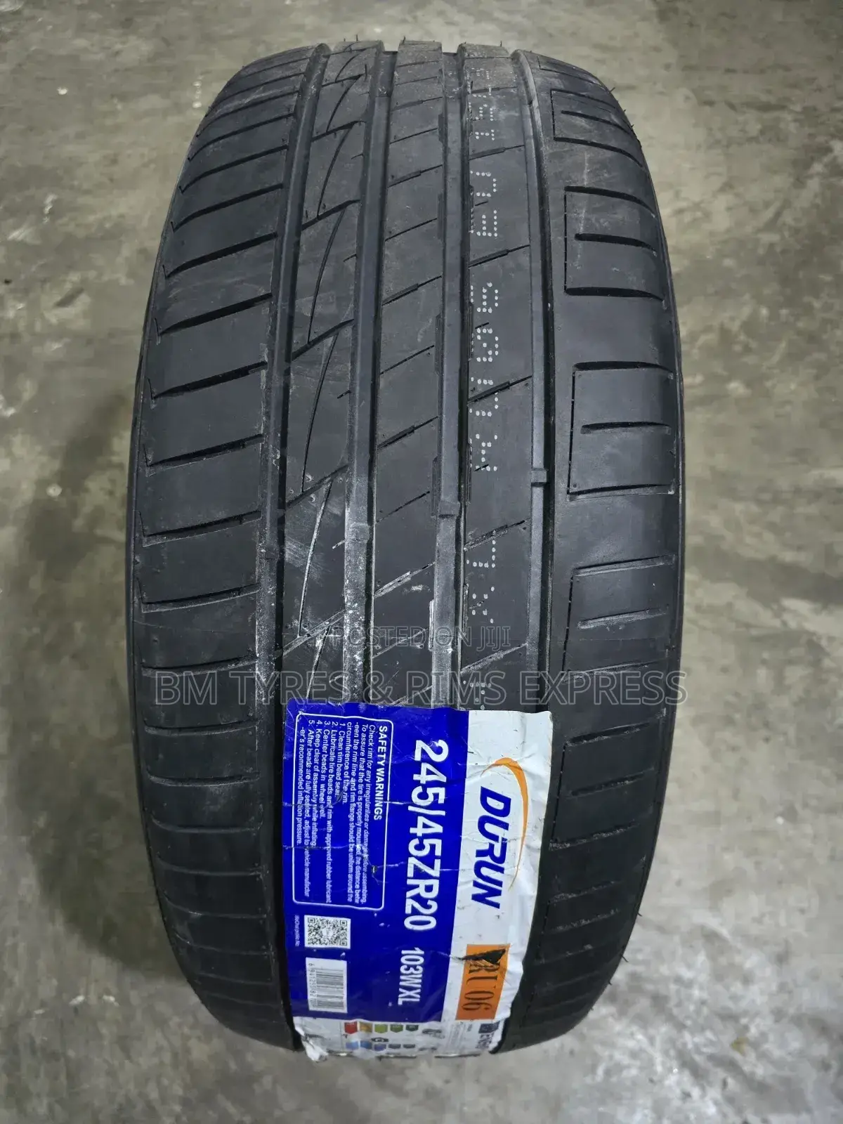 245 /45 R20 Durun