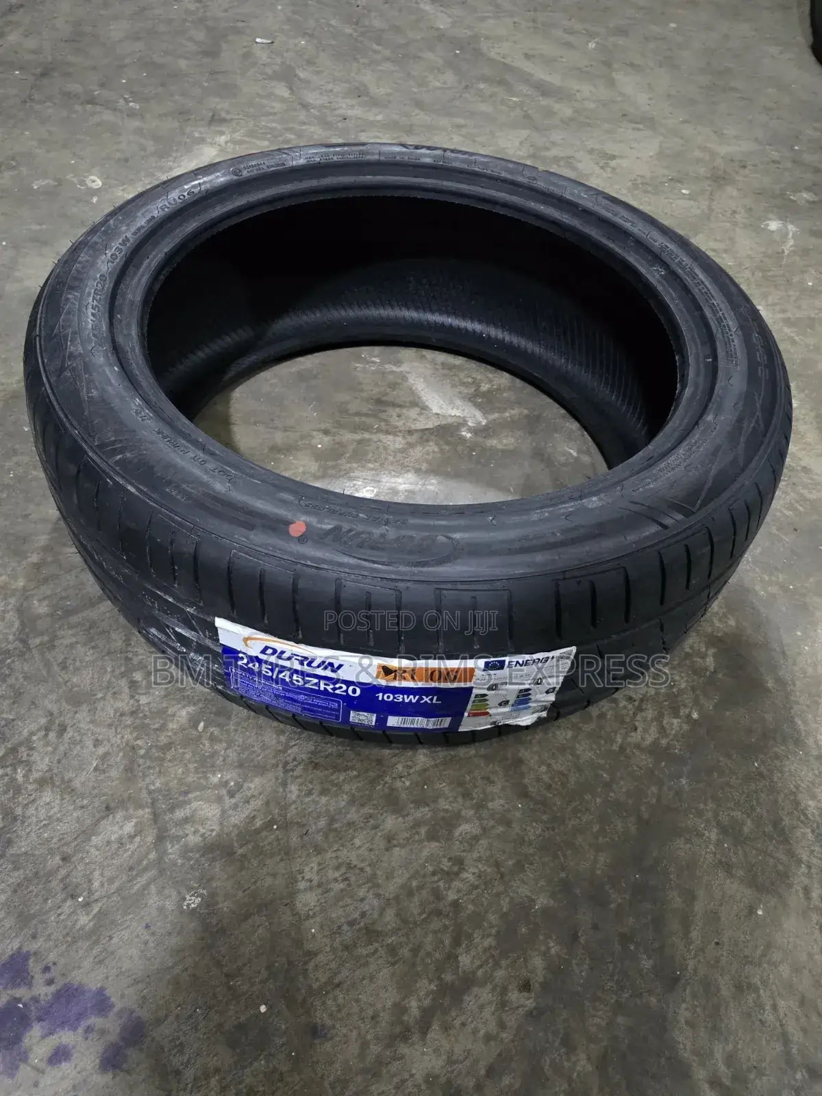 245 /45 R20 Durun