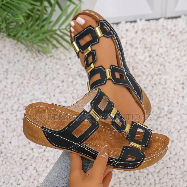 Ladies Sandals - thumbnail 2