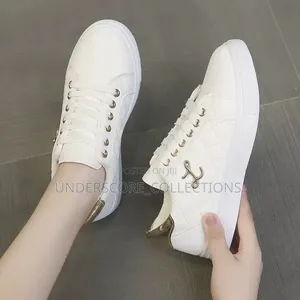 Ladies Sports Shoe