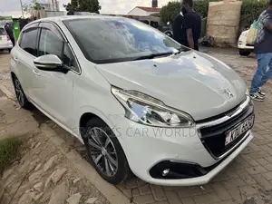 Peugeot 208 2018 White