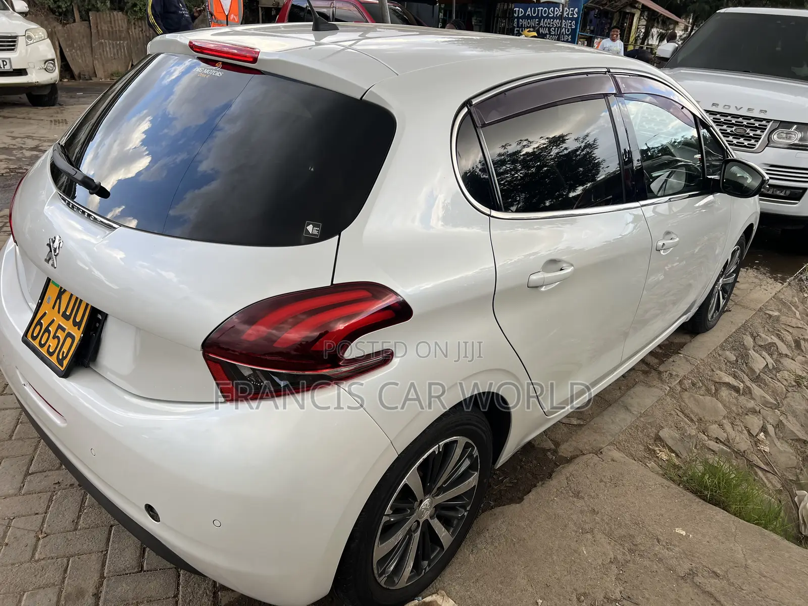 Peugeot 208 2018 White