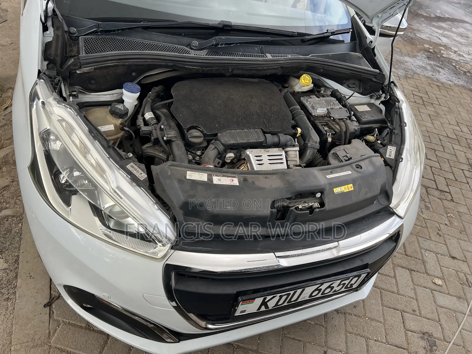 Peugeot 208 2018 White