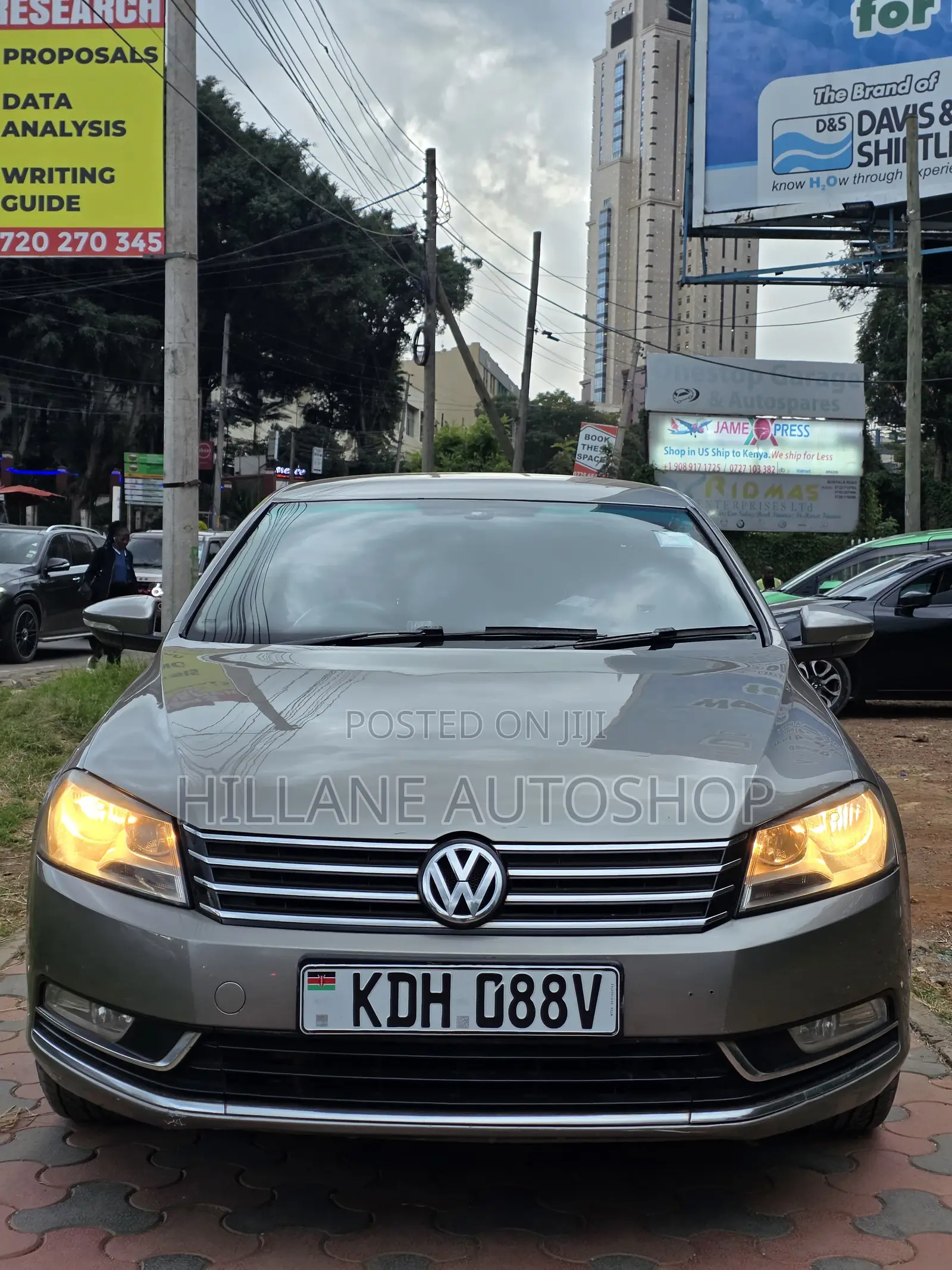 Volkswagen Passat 2014 Silver