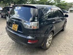 Mitsubishi Outlander 2012 Black