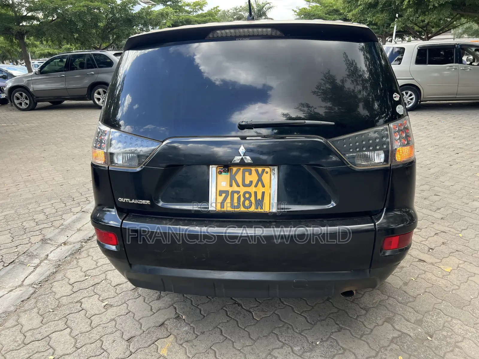 Mitsubishi Outlander 2012 Black
