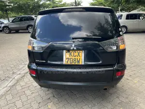 Mitsubishi Outlander 2012 Black