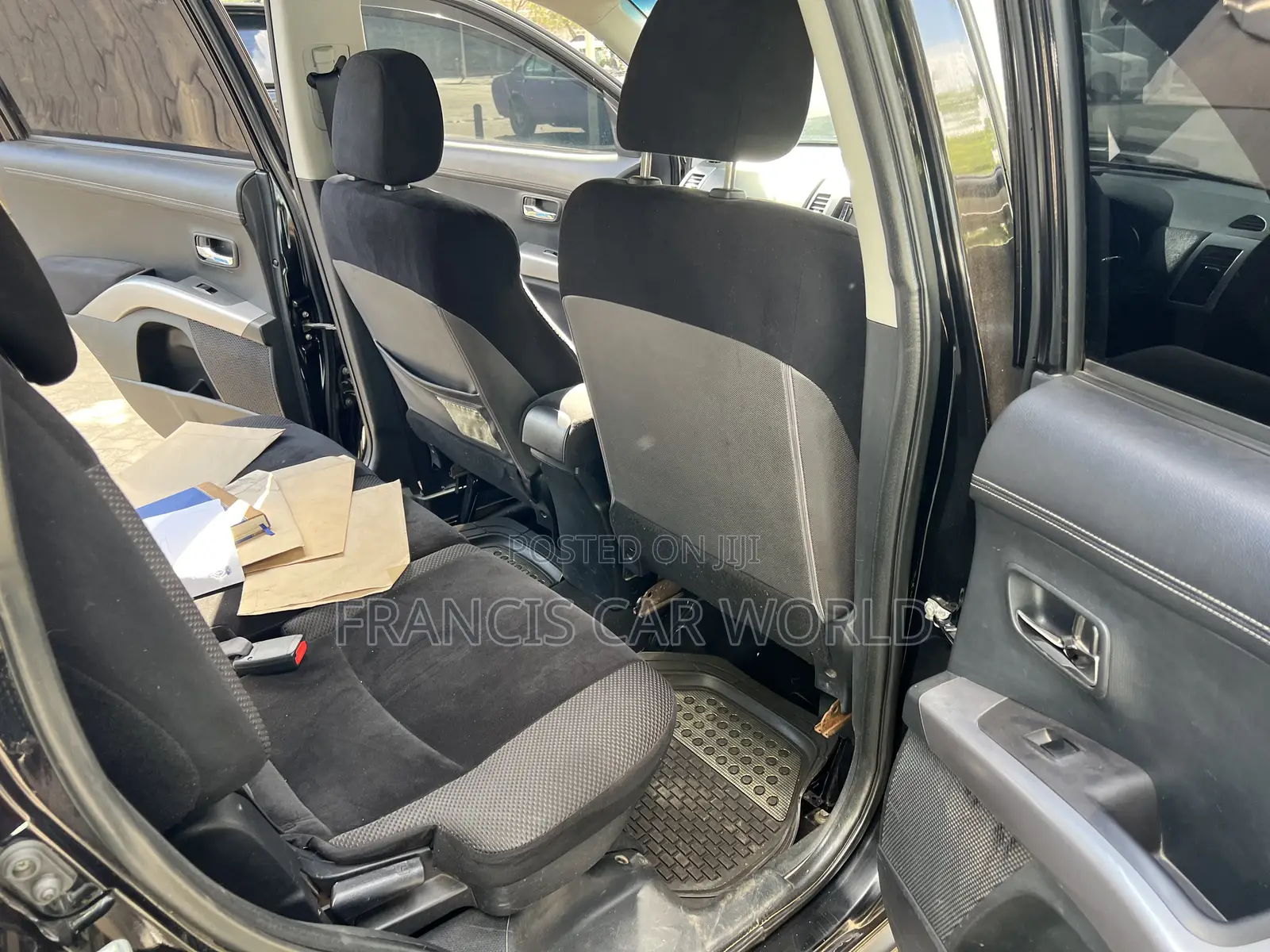 Mitsubishi Outlander 2012 Black
