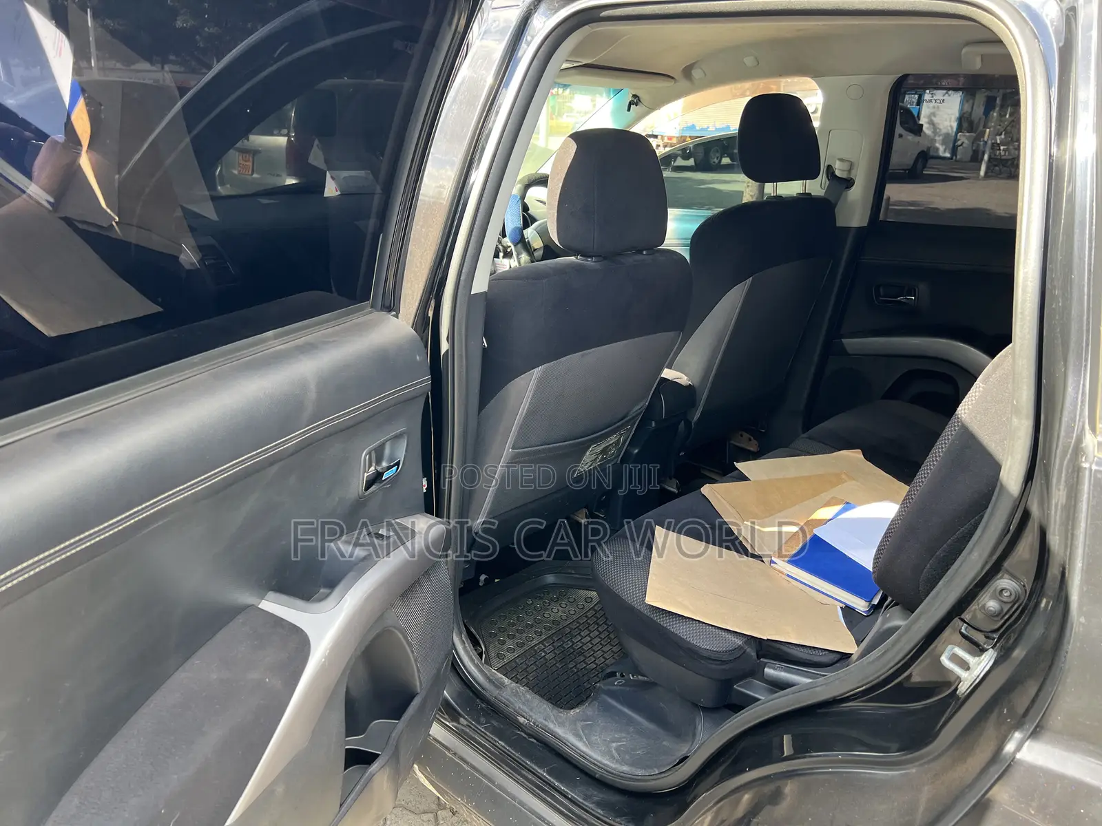Mitsubishi Outlander 2012 Black