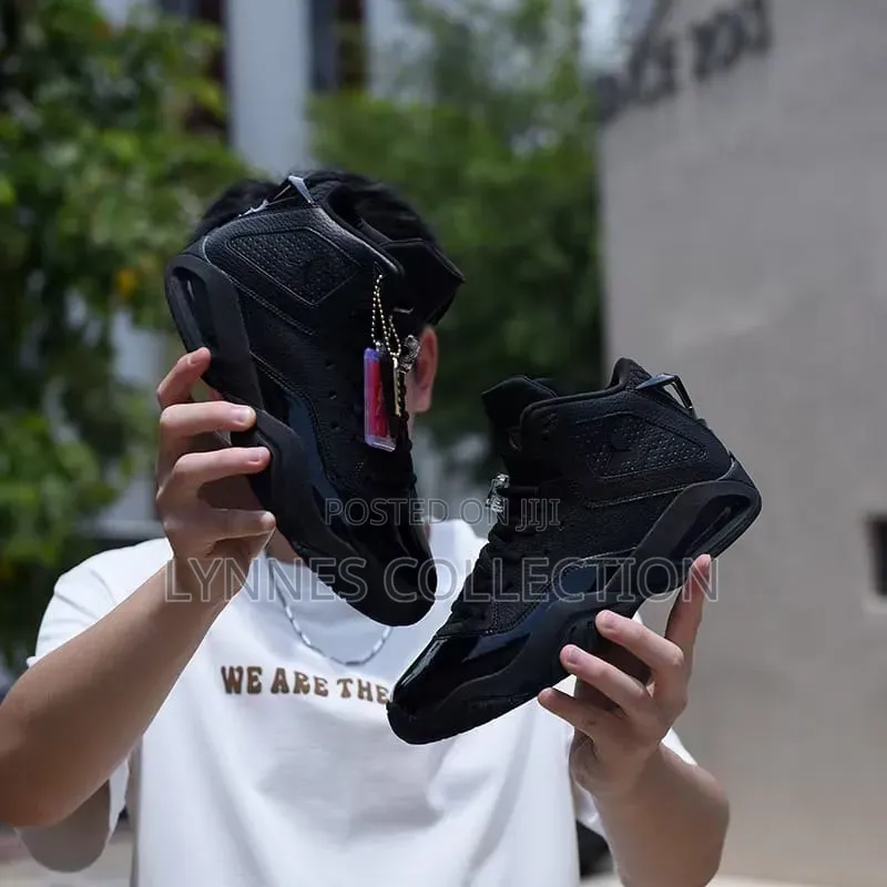 Air Jordan 6 Retro Sneakers – Iconic Championship Basketball Style
