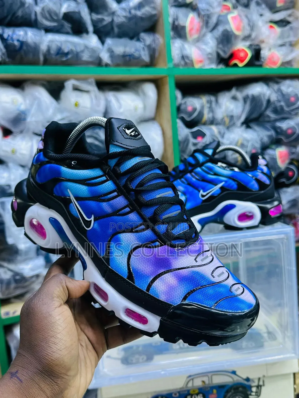 Nike Air Max Plus (Tn) Sneakers – Bold Tuned Air Street Classic
