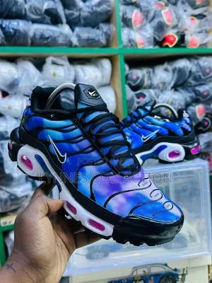 Nike Air Max Plus (Tn) Sneakers – Bold Tuned Air Street Classic