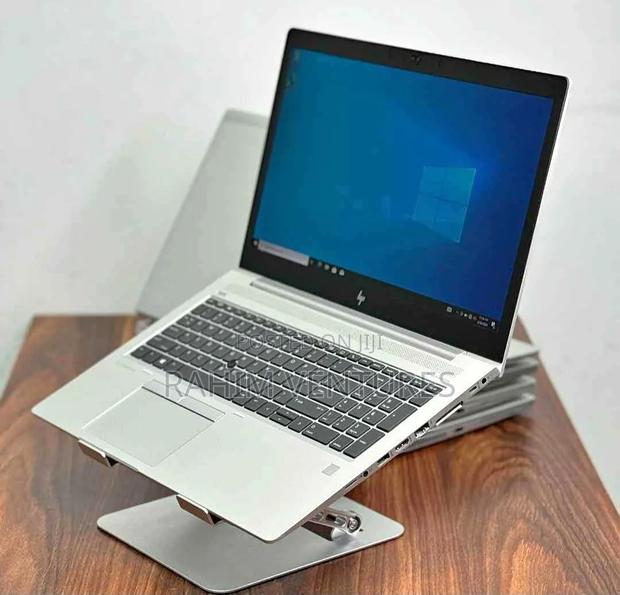 Laptop HP EliteBook 755 G5 8GB AMD Ryzen 7 SSD 256GB