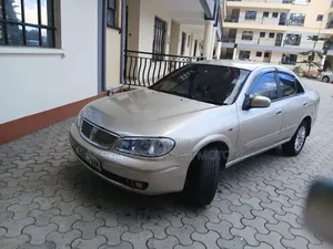 Nissan Bluebird 2004 Beige