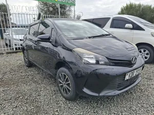 Toyota Vitz 2017 Black