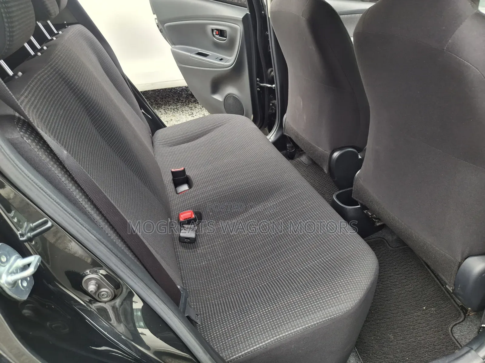 Toyota Vitz 2017 Black