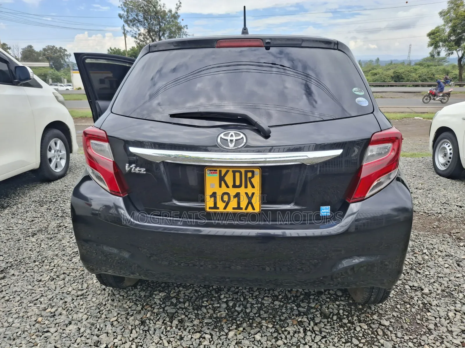 Toyota Vitz 2017 Black