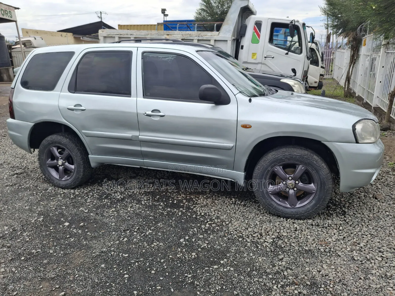 Mazda Tribute 2004 Silver