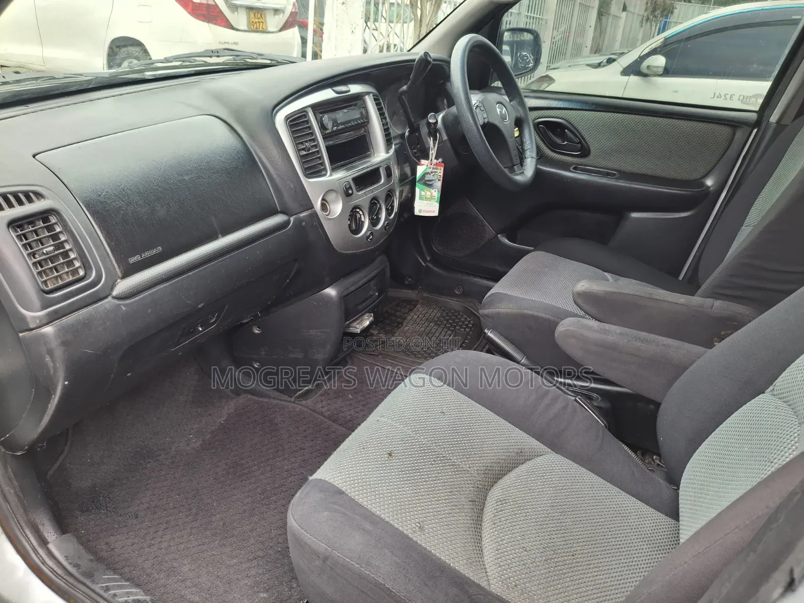 Mazda Tribute 2004 Silver