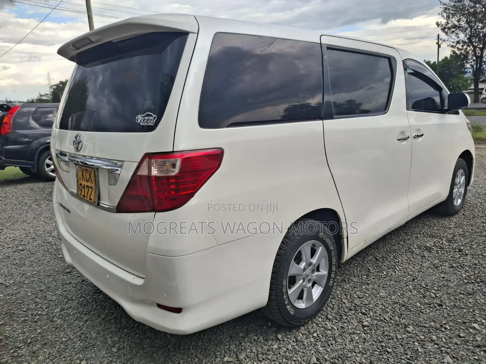 Toyota Alphard 2010 White