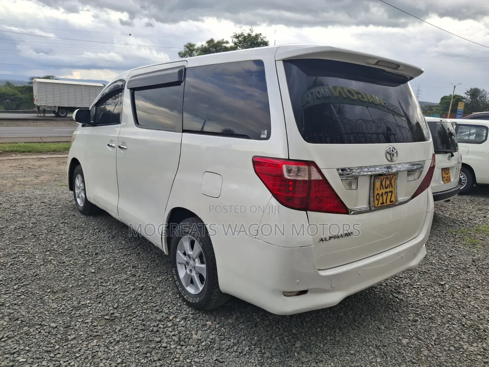 Toyota Alphard 2010 White