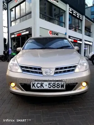Nissan Tiida 1.5L 16V 2010 Gold