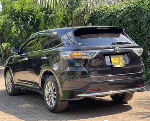 Toyota Harrier 2.0 4WD 2016 Black