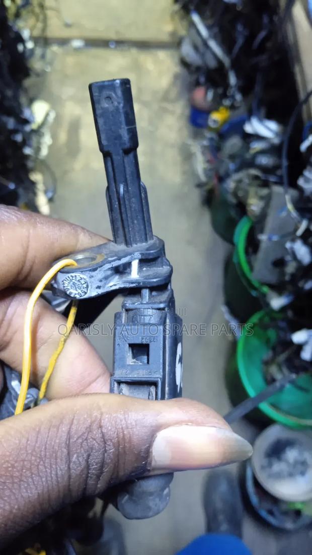 Abs Sensor Volkswagen Golf - thumbnail 2