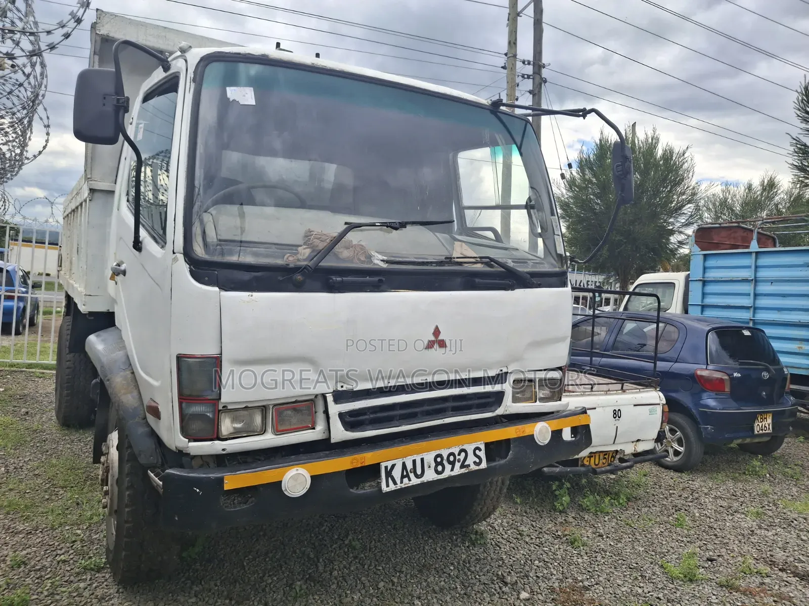 Mitsubishi Tipper