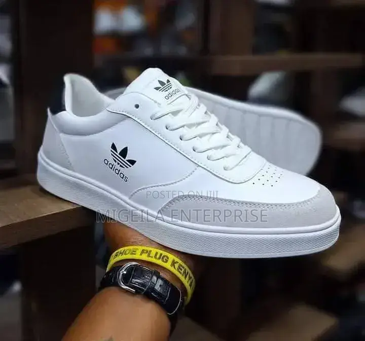 Adidas Casual