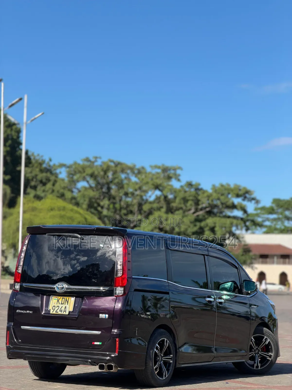 Selfdrive/Chauffer Driven Car Hire and Transfers