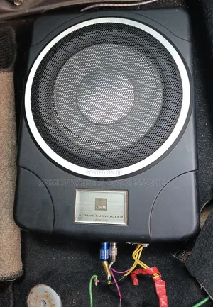 Powered Underseatwoofer MBQ Ex Uk