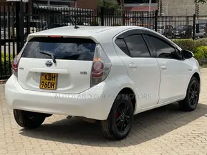 Toyota Aqua 2015 White