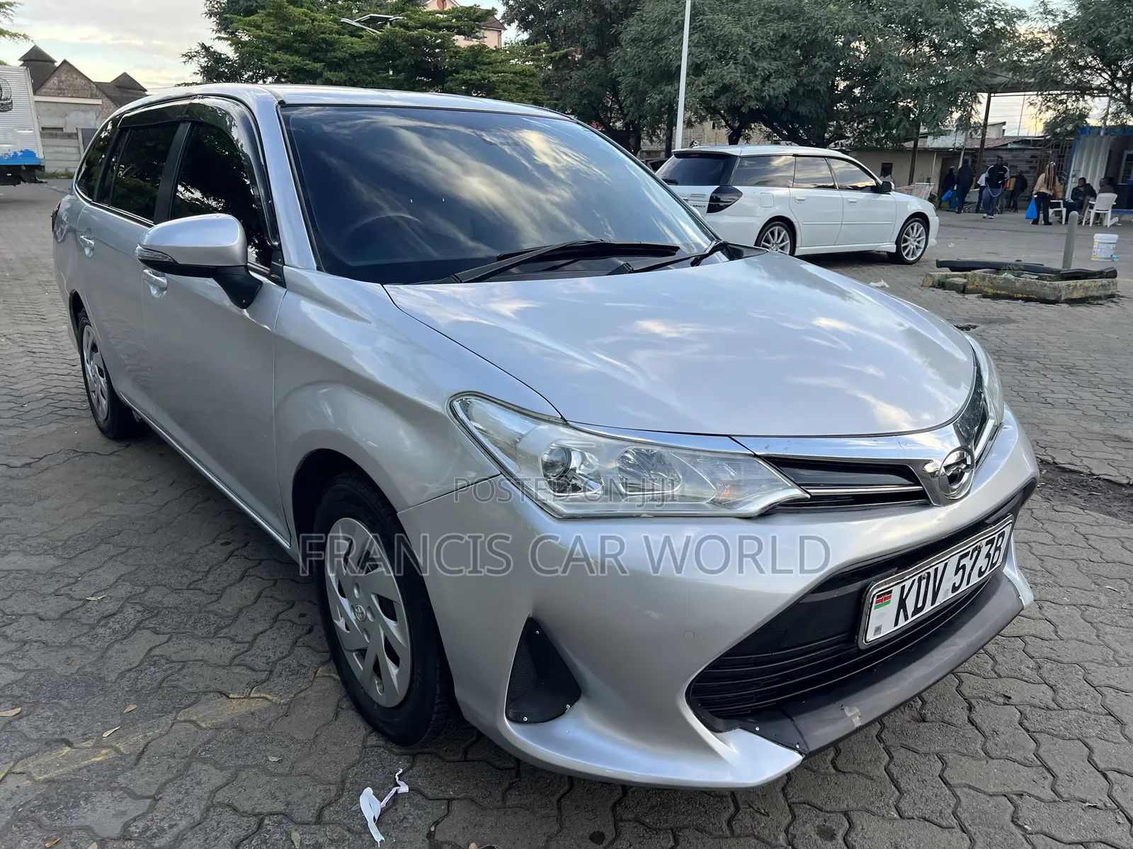Toyota Corolla Fielder 2019 Silver