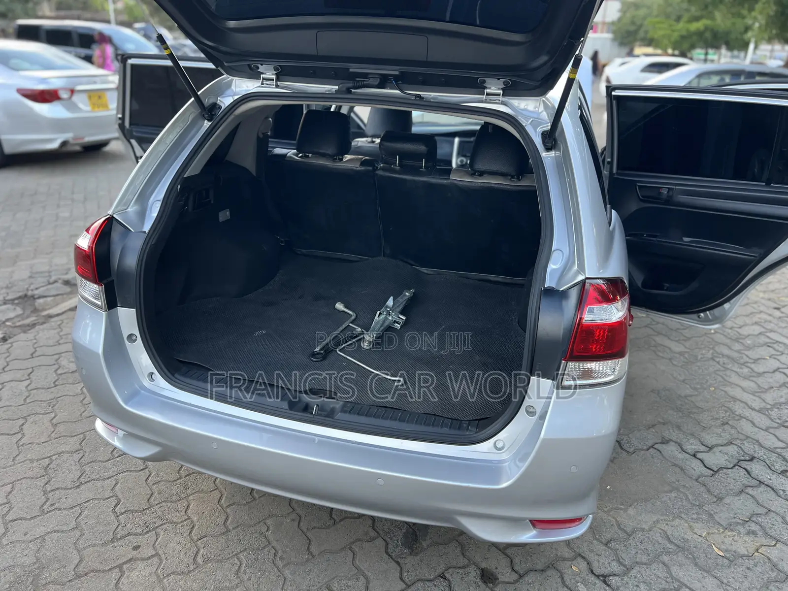 Toyota Corolla Fielder 2019 Silver