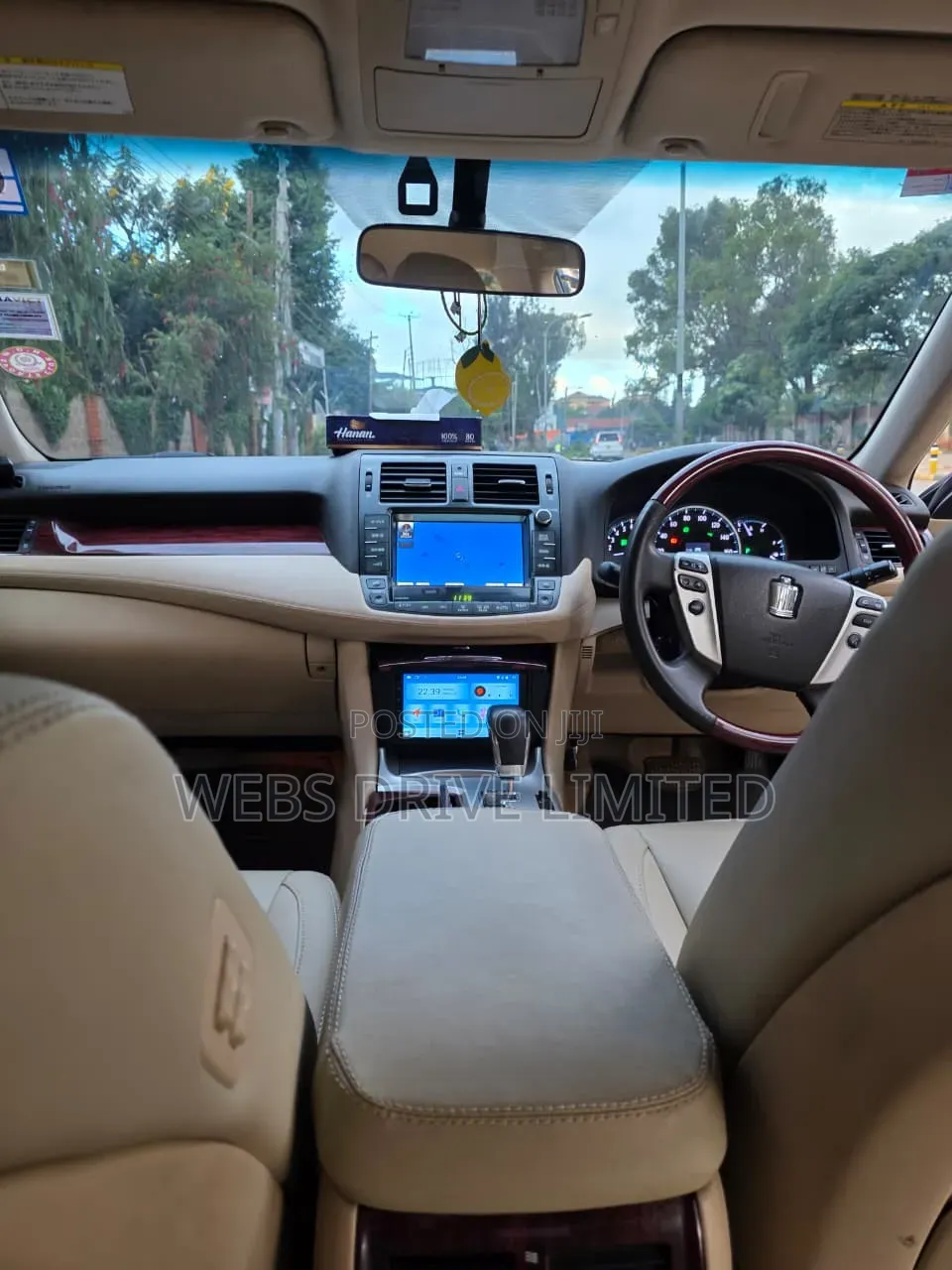 Toyota Crown 2012 Silver