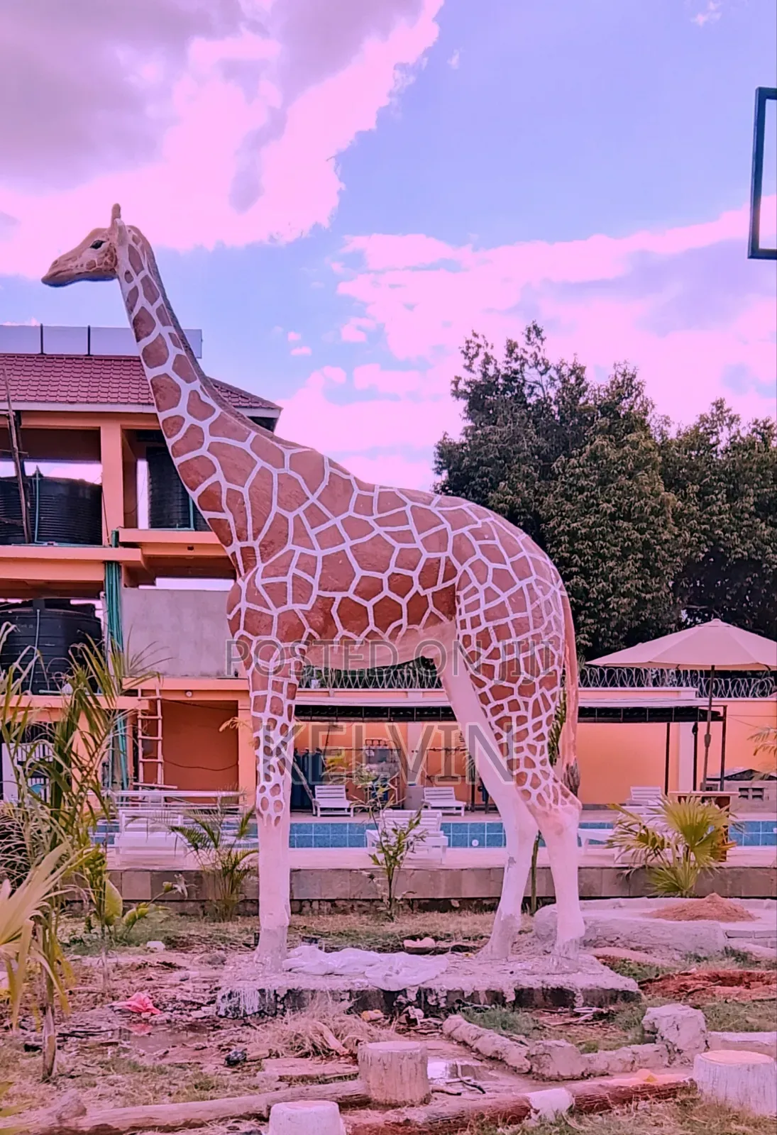 Giraffe Sculpture