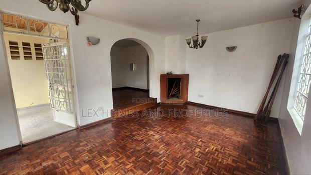 5bdrm Maisonette in NkaiMurunya for rent