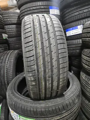 255/40r21 Greenlander Strong Tyre